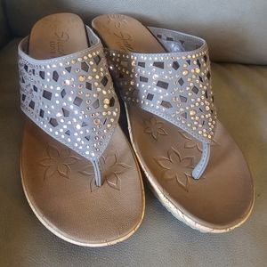 Skechers Luxe Foam wedge sandals